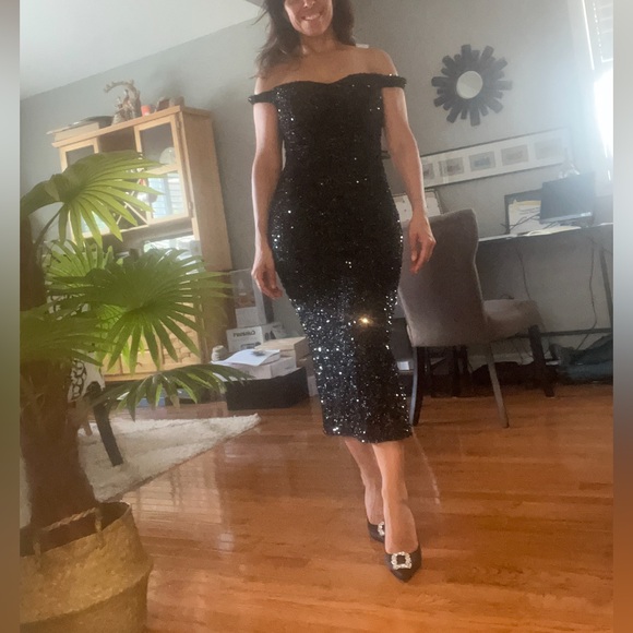 Love Lemonade sequence ladies dress. Black size XS fits size 2-4 - Picture 4 of 4